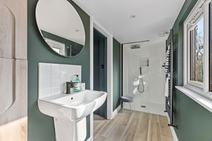 Photo 43- click for photo gallery